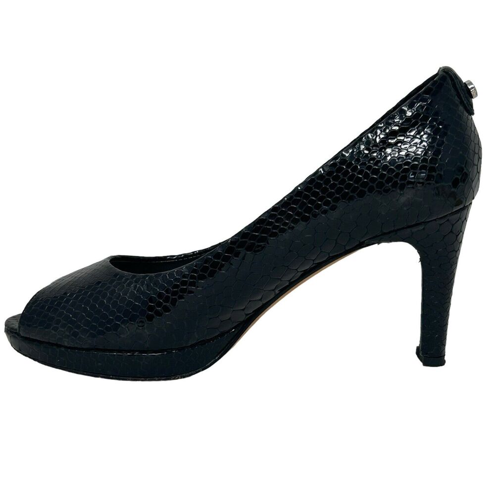 Stuart Weitzman Pumps 7 Peep Toe Black Snake Embossed Patent Leather 3" Heels - Picture 3 of 15